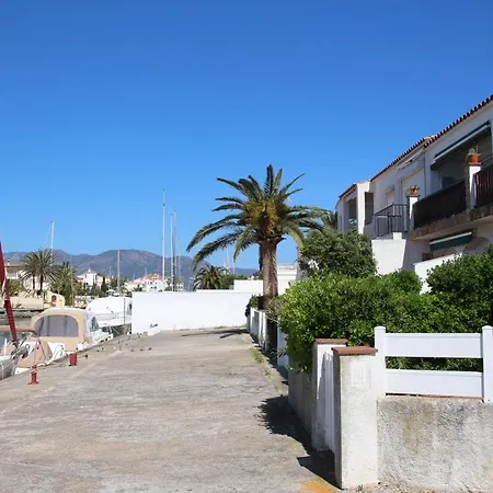 Apartment Empuria Empuriabrava
